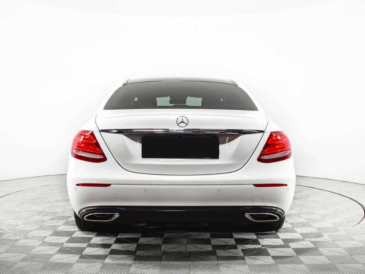 Mercedes-Benz E-Класс 2016 года с пробегом. Фото: #4