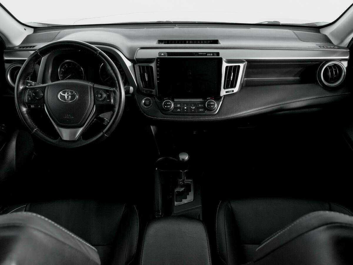 Toyota RAV4 2016 года с пробегом. Фото: #11