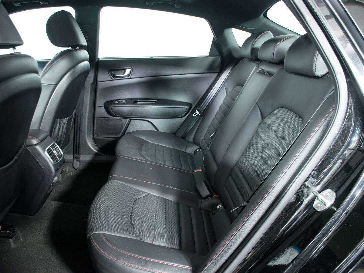 Kia Optima 2018 года с пробегом. Фото: #7