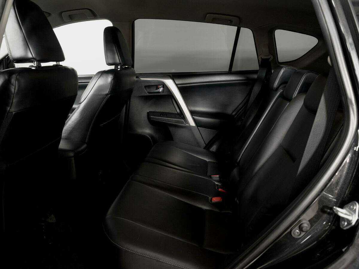 Toyota RAV4 2014 года с пробегом. Фото: #9