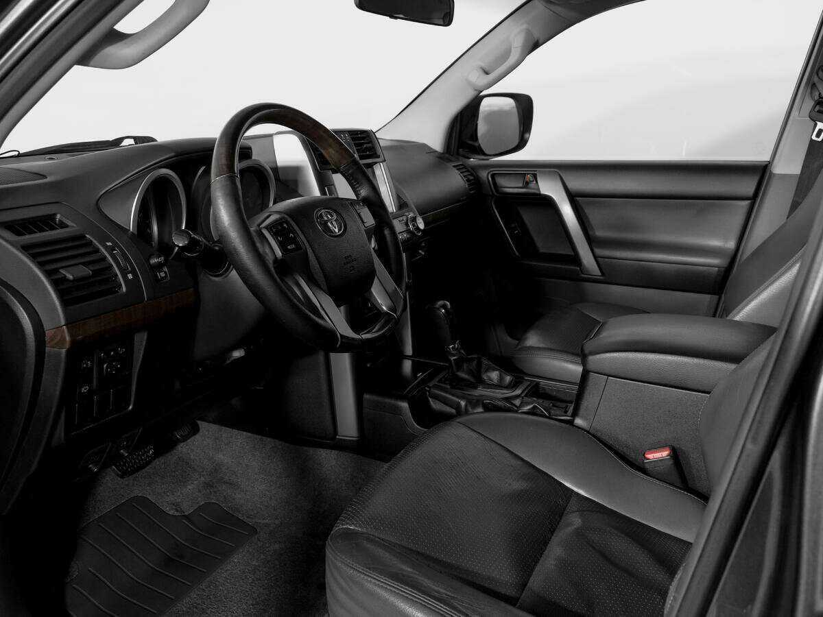 Toyota Land Cruiser Prado 2012 года с пробегом. Фото: #14