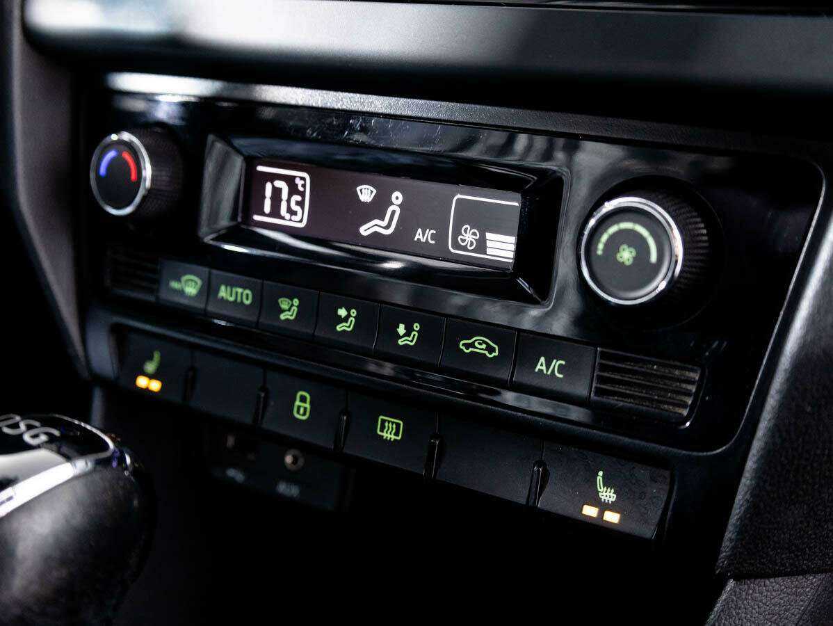 Skoda Rapid 2017 года с пробегом. Фото: #15