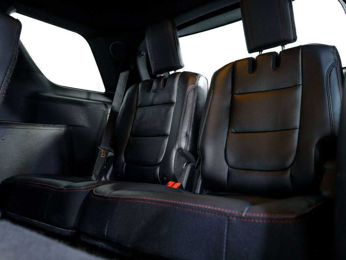 Ford Explorer 2015 года с пробегом. Фото: #13
