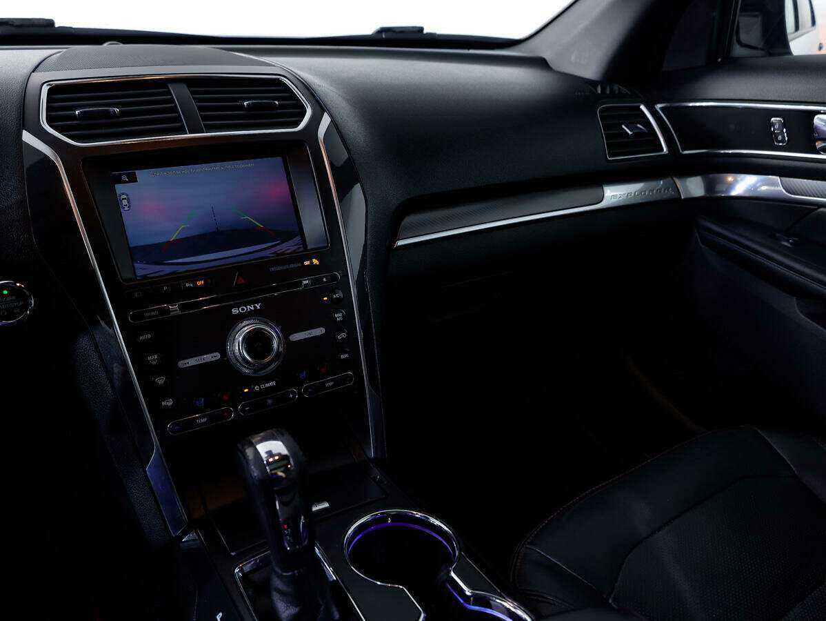 Ford Explorer 2015 года с пробегом. Фото: #14