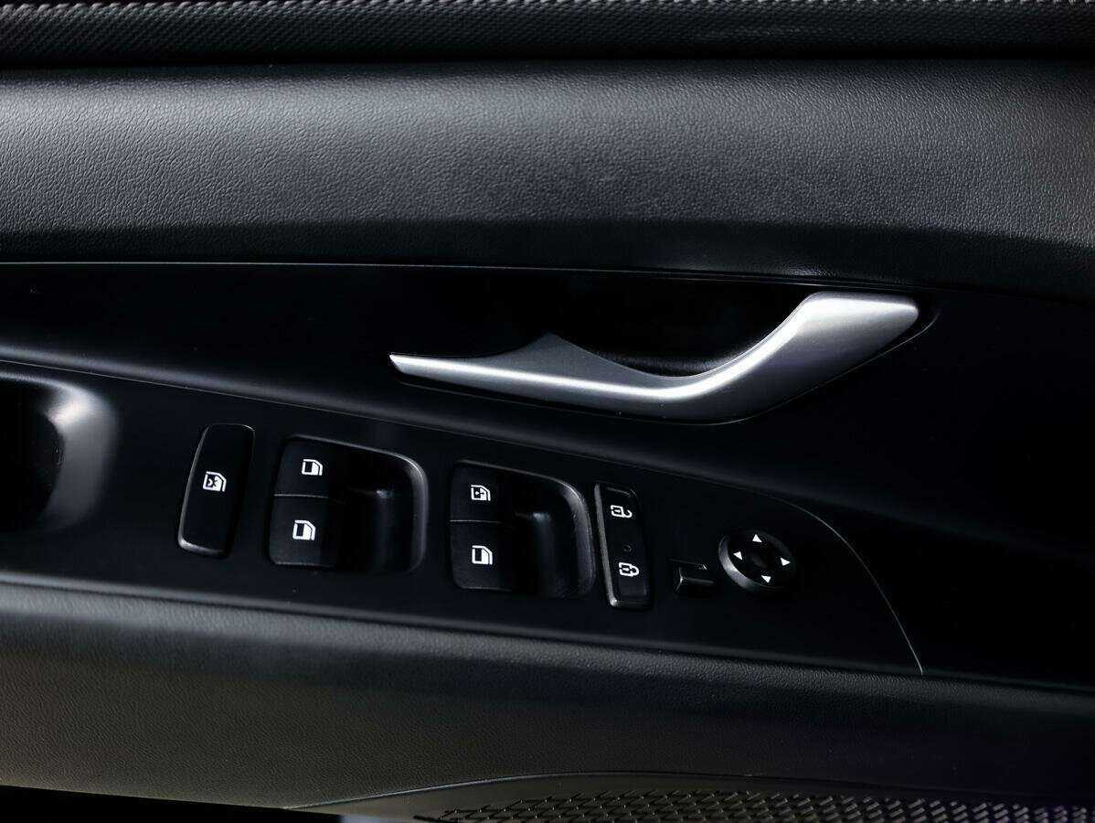 Hyundai Elantra 2021 года с пробегом. Фото: #24