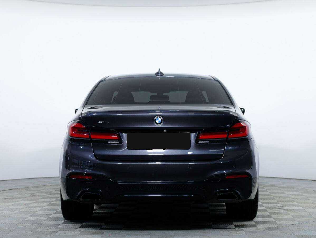 BMW 5 серии 2018 года с пробегом. Фото: #4