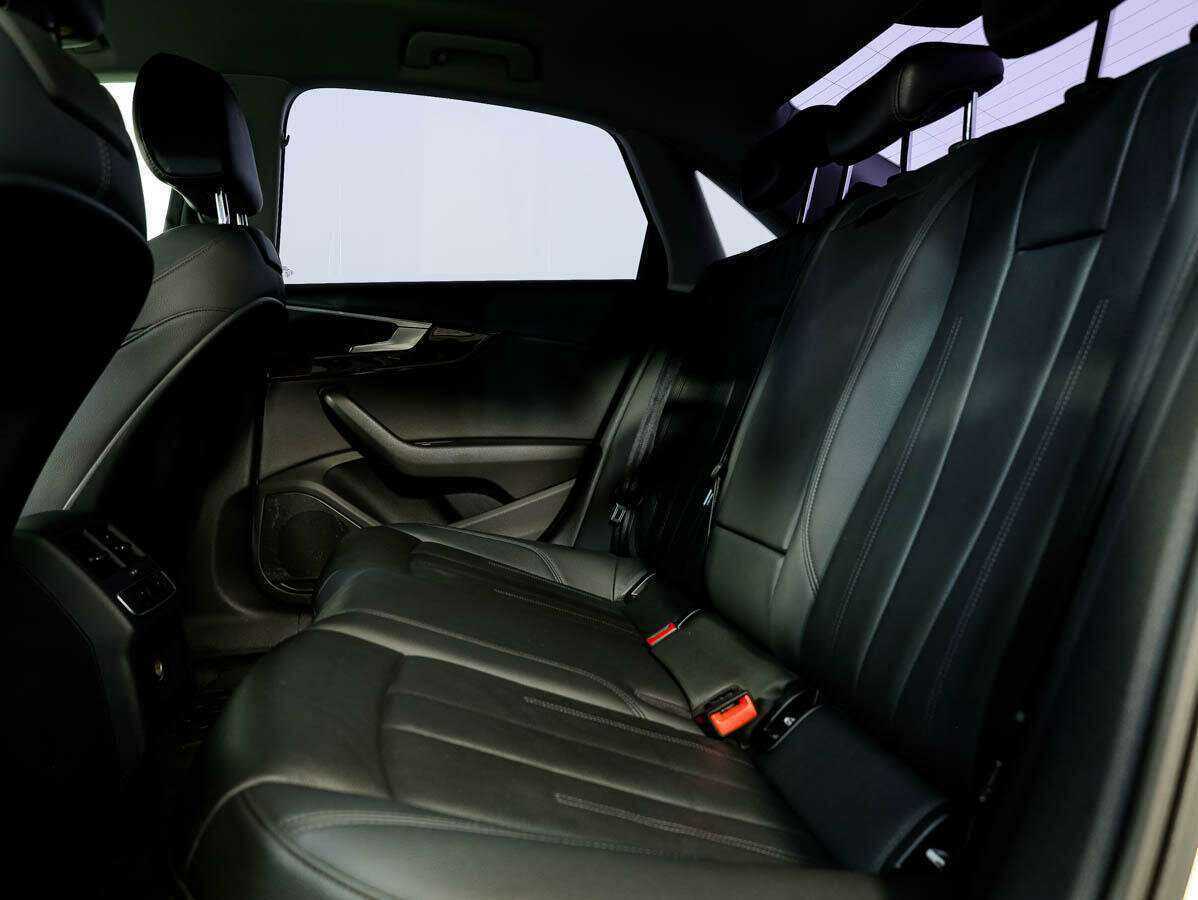 Audi A4 2015 года с пробегом. Фото: #13