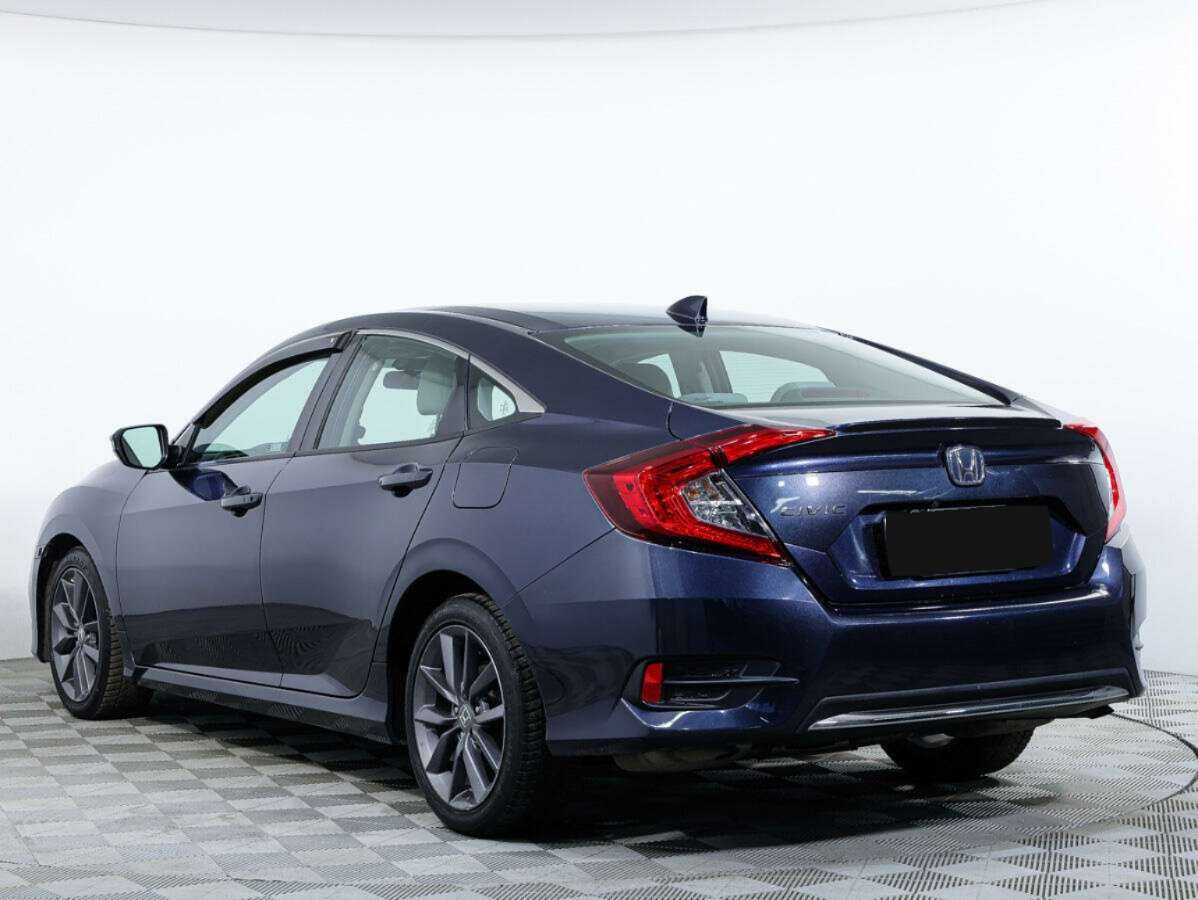 Honda Civic 2019 года с пробегом. Фото: #5