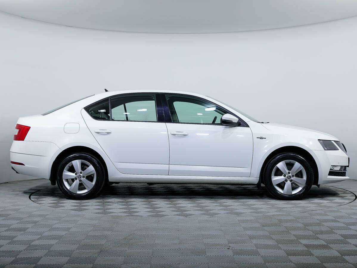 Skoda Octavia 2018 года с пробегом. Фото: #2