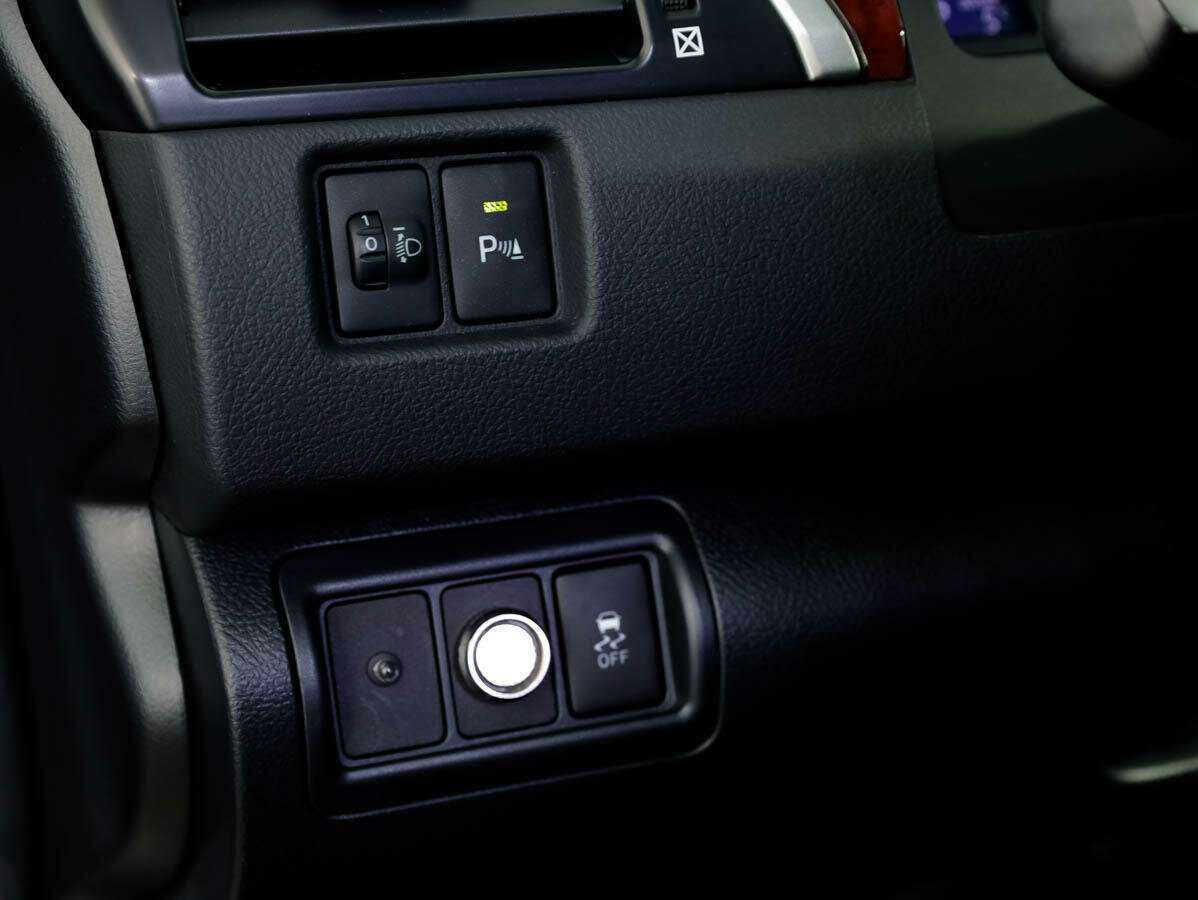 Toyota Camry 2013 года с пробегом. Фото: #21