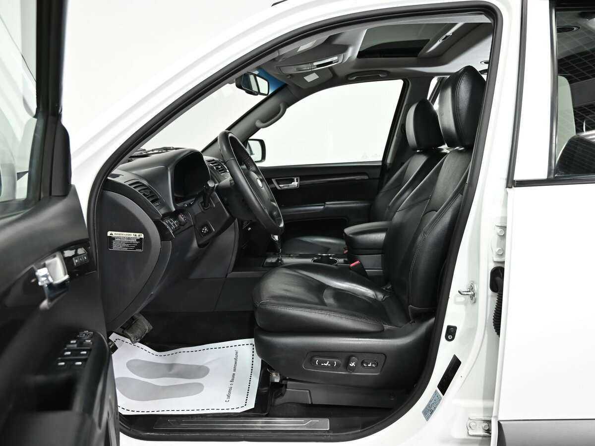 Kia Mohave 2012 года с пробегом. Фото: #8