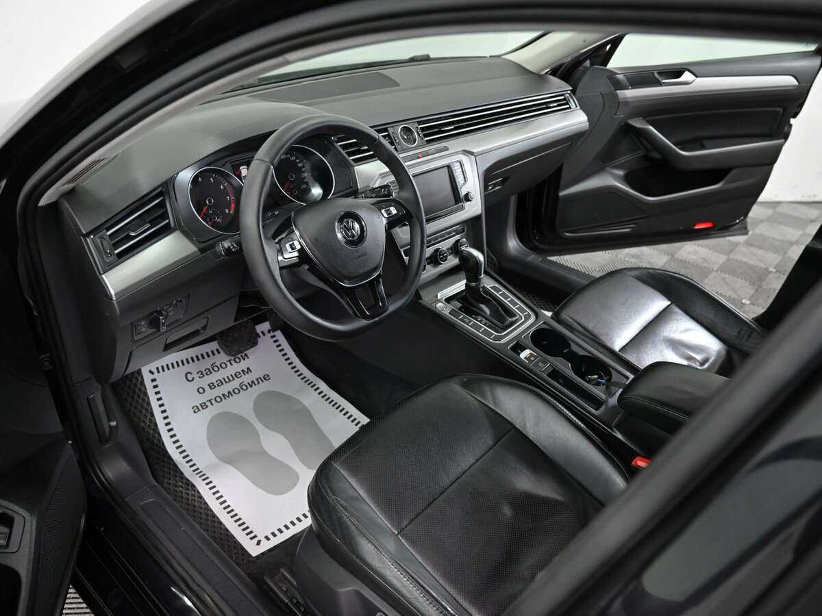 Volkswagen Passat 2016 года с пробегом. Фото: #4