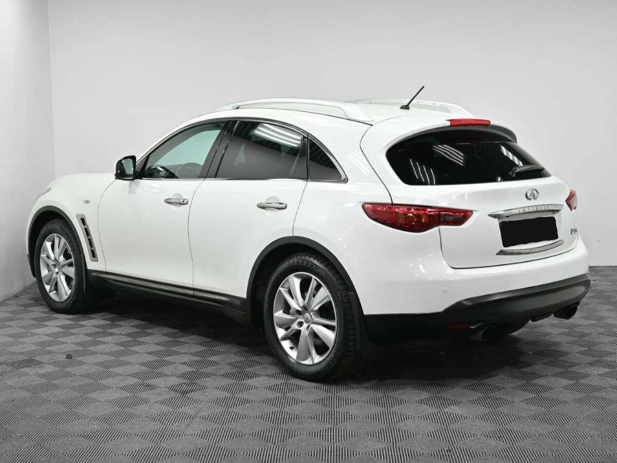 Infiniti FX 2012 года с пробегом. Фото: #3