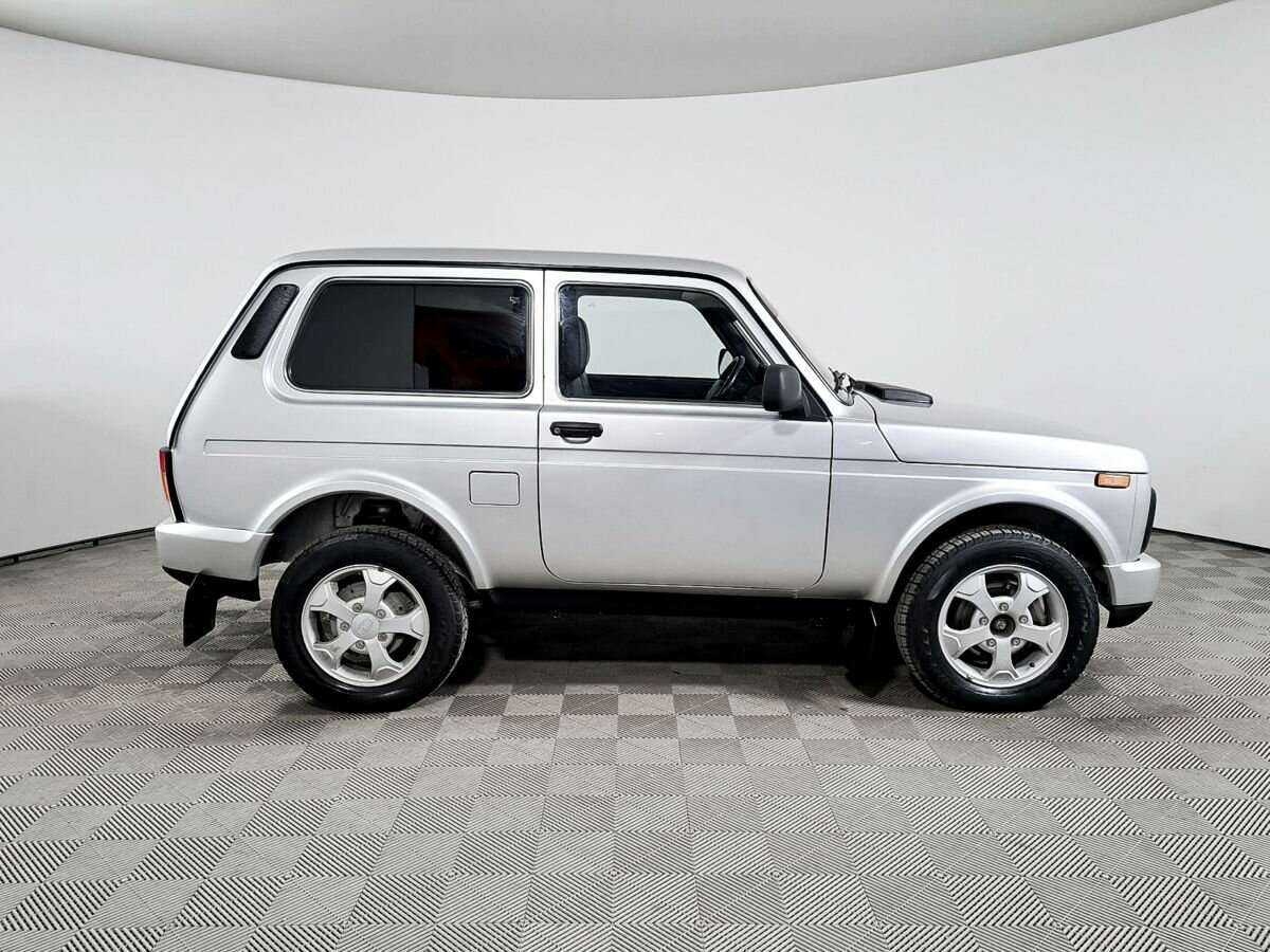 Lada (ВАЗ) 2121 (4x4) 2017 года с пробегом. Фото: #3