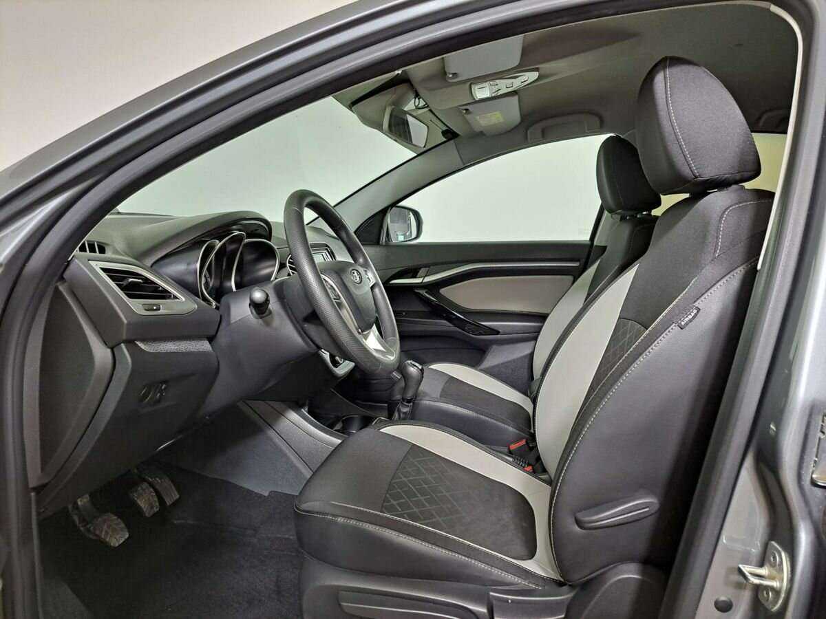 Lada (ВАЗ) Vesta 2019 года с пробегом. Фото: #13