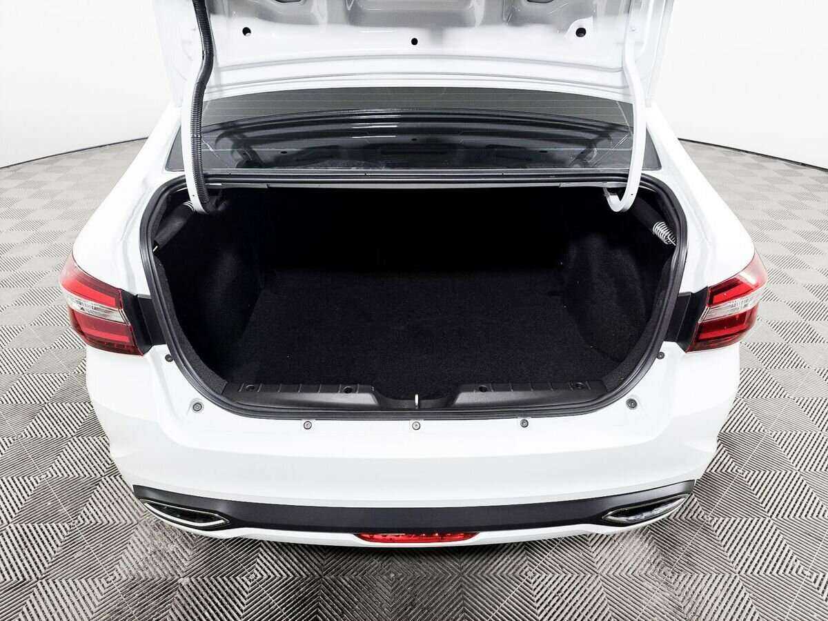 Lada (ВАЗ) Vesta 2023 года с пробегом. Фото: #5