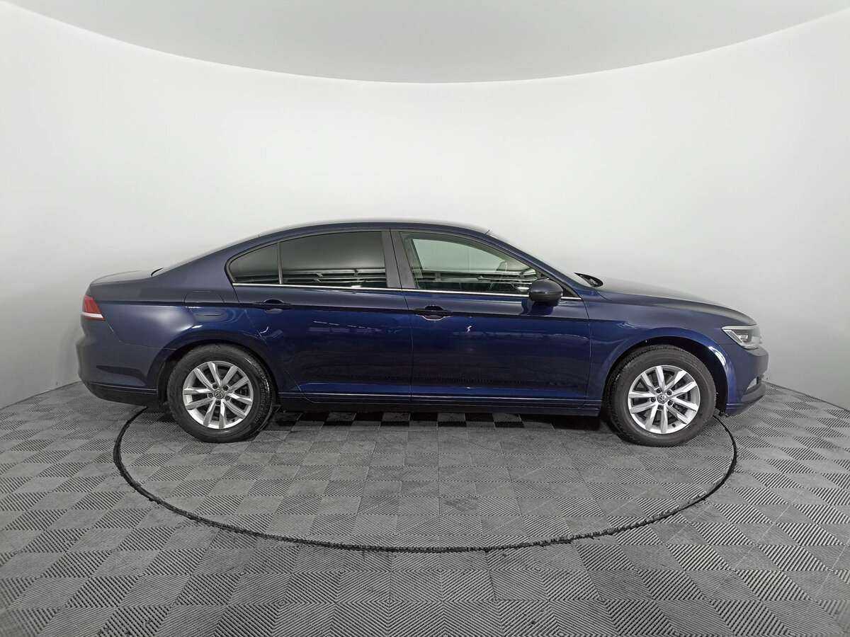 Volkswagen Passat 2016 года с пробегом. Фото: #3