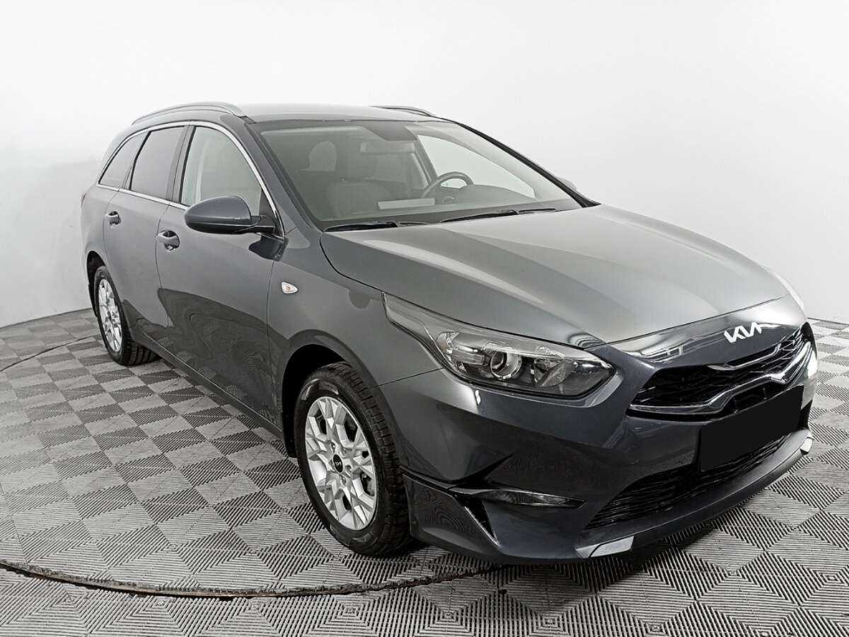 Kia Ceed 2022 года с пробегом. Фото: #2