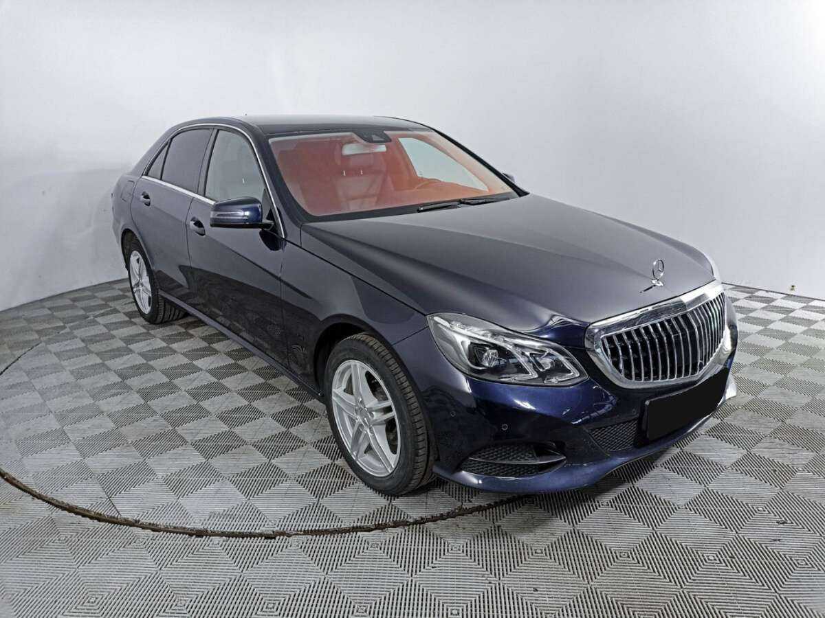 Mercedes-Benz E-Класс 2013 года с пробегом. Фото: #2