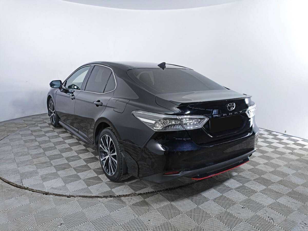 Toyota Camry 2020 года с пробегом. Фото: #5
