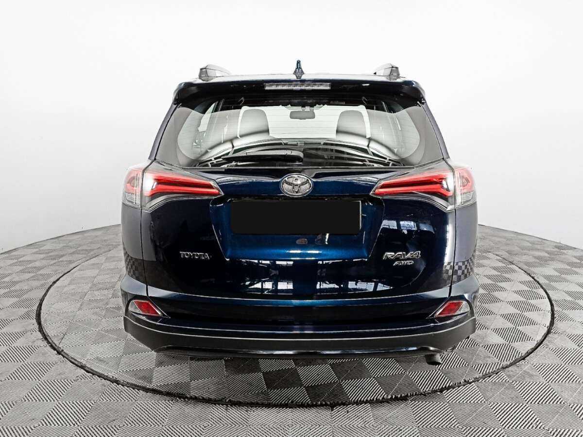 Toyota RAV4 2019 года с пробегом. Фото: #5
