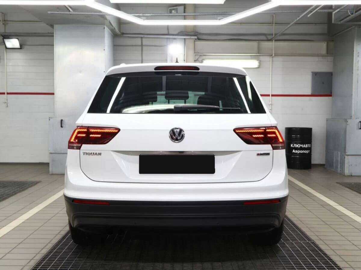 Volkswagen Tiguan 2018 года с пробегом. Фото: #3