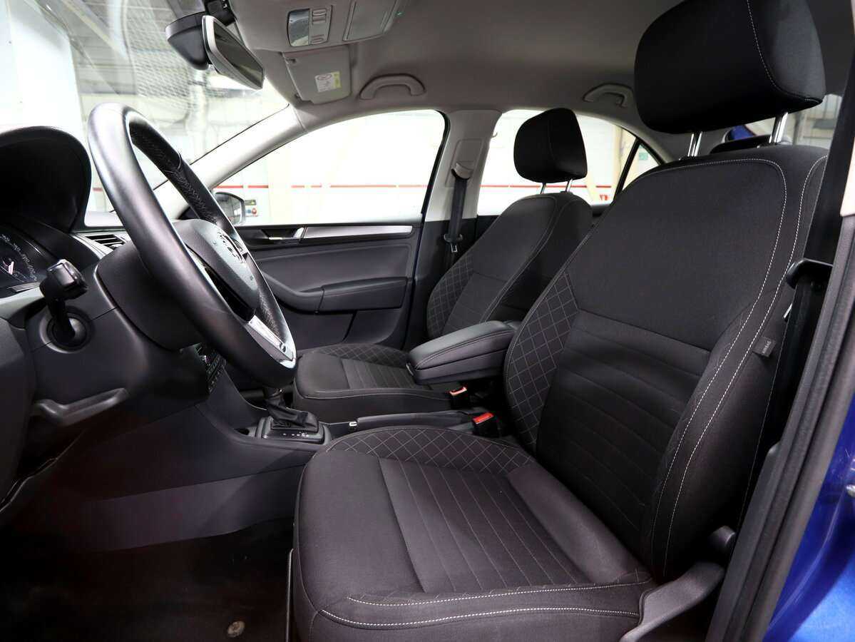 Skoda Rapid 2018 года с пробегом. Фото: #3