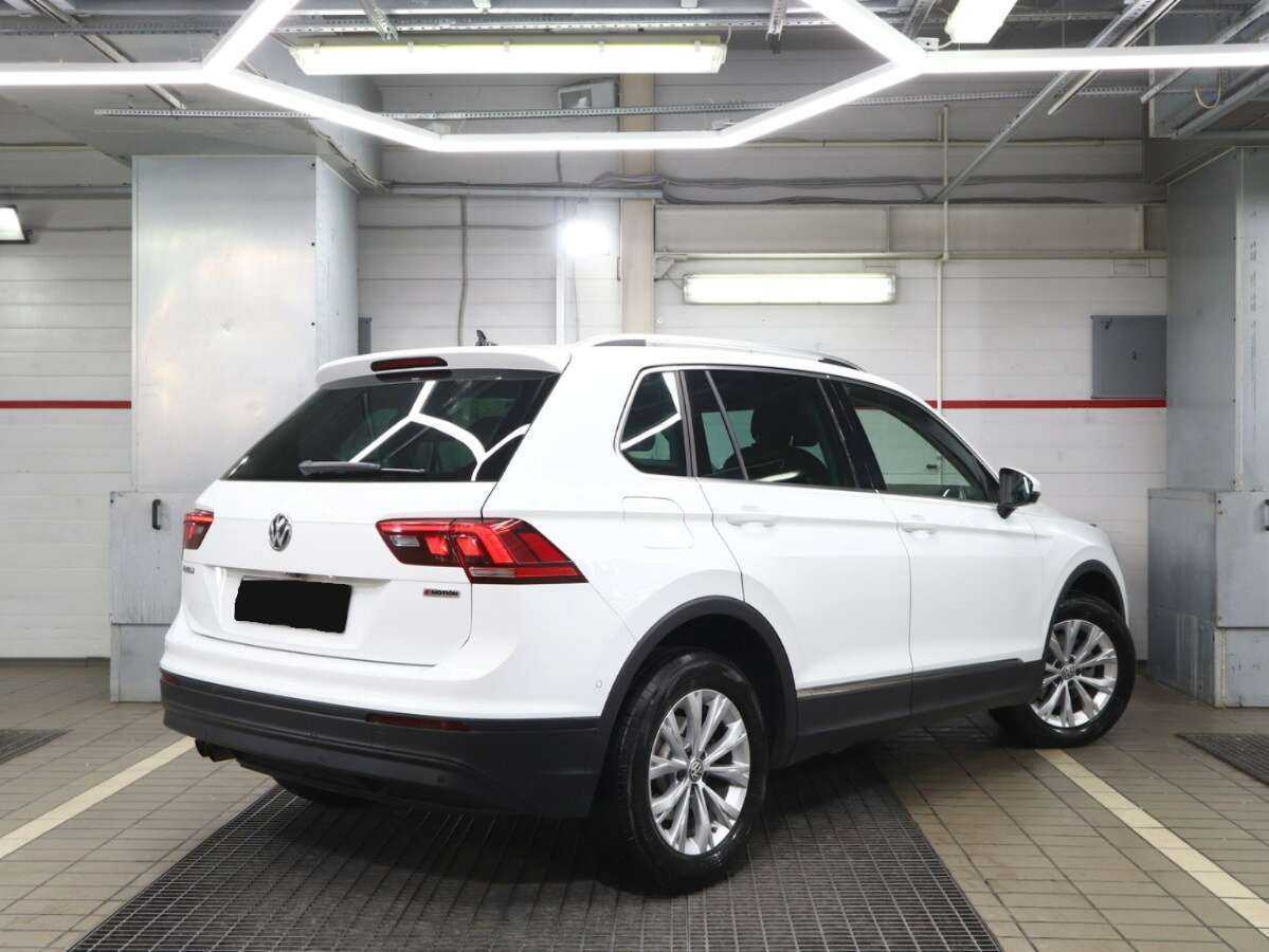 Volkswagen Tiguan 2018 года с пробегом. Фото: #1