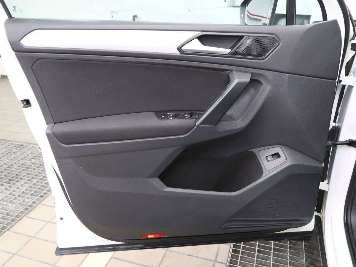 Volkswagen Tiguan 2018 года с пробегом. Фото: #5