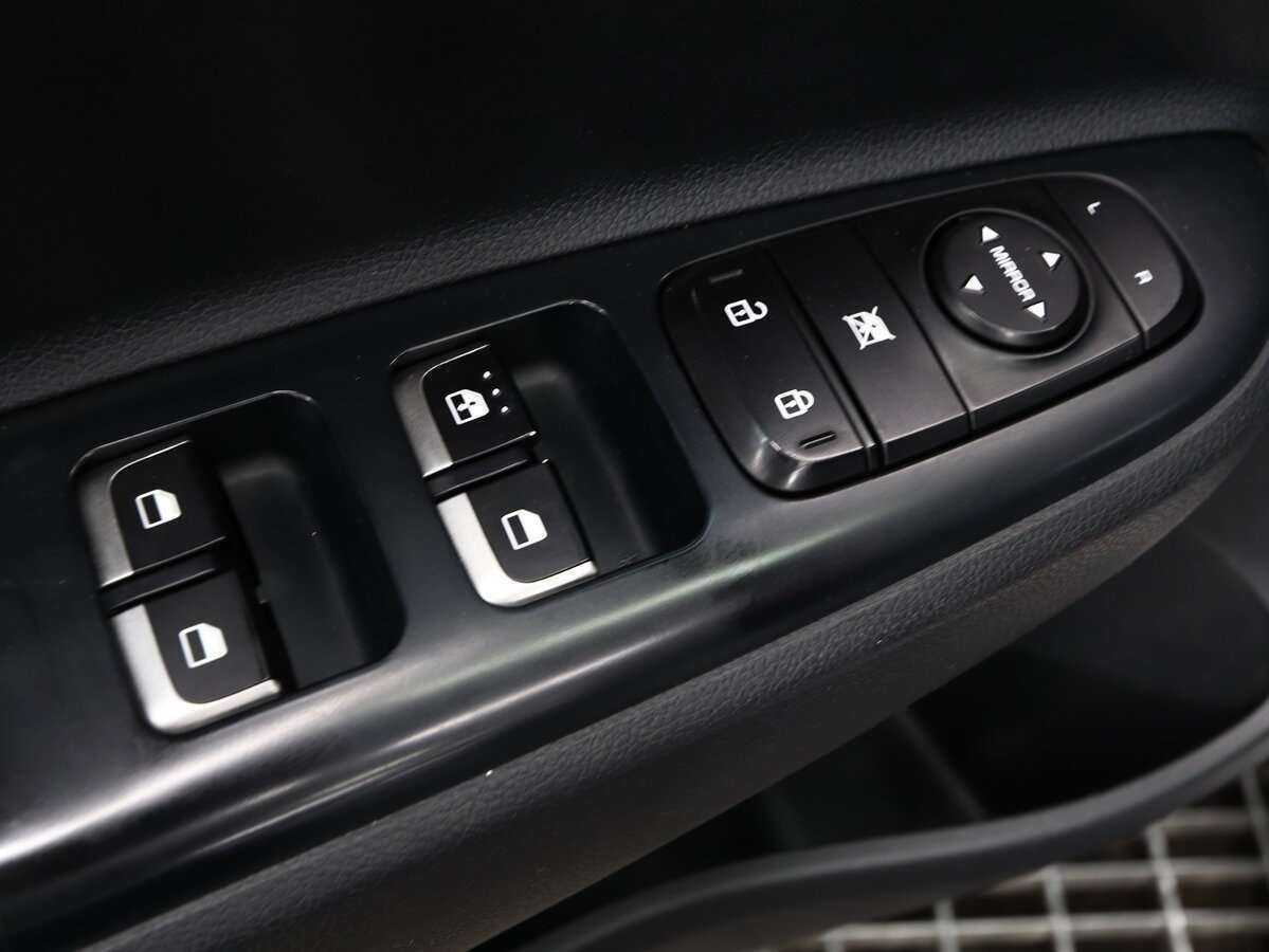 Kia Rio 2019 года с пробегом. Фото: #8