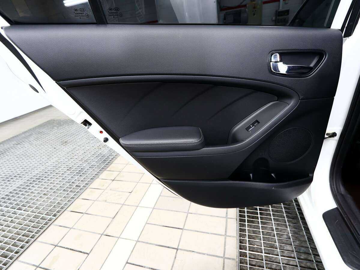 Kia Cerato 2018 года с пробегом. Фото: #13