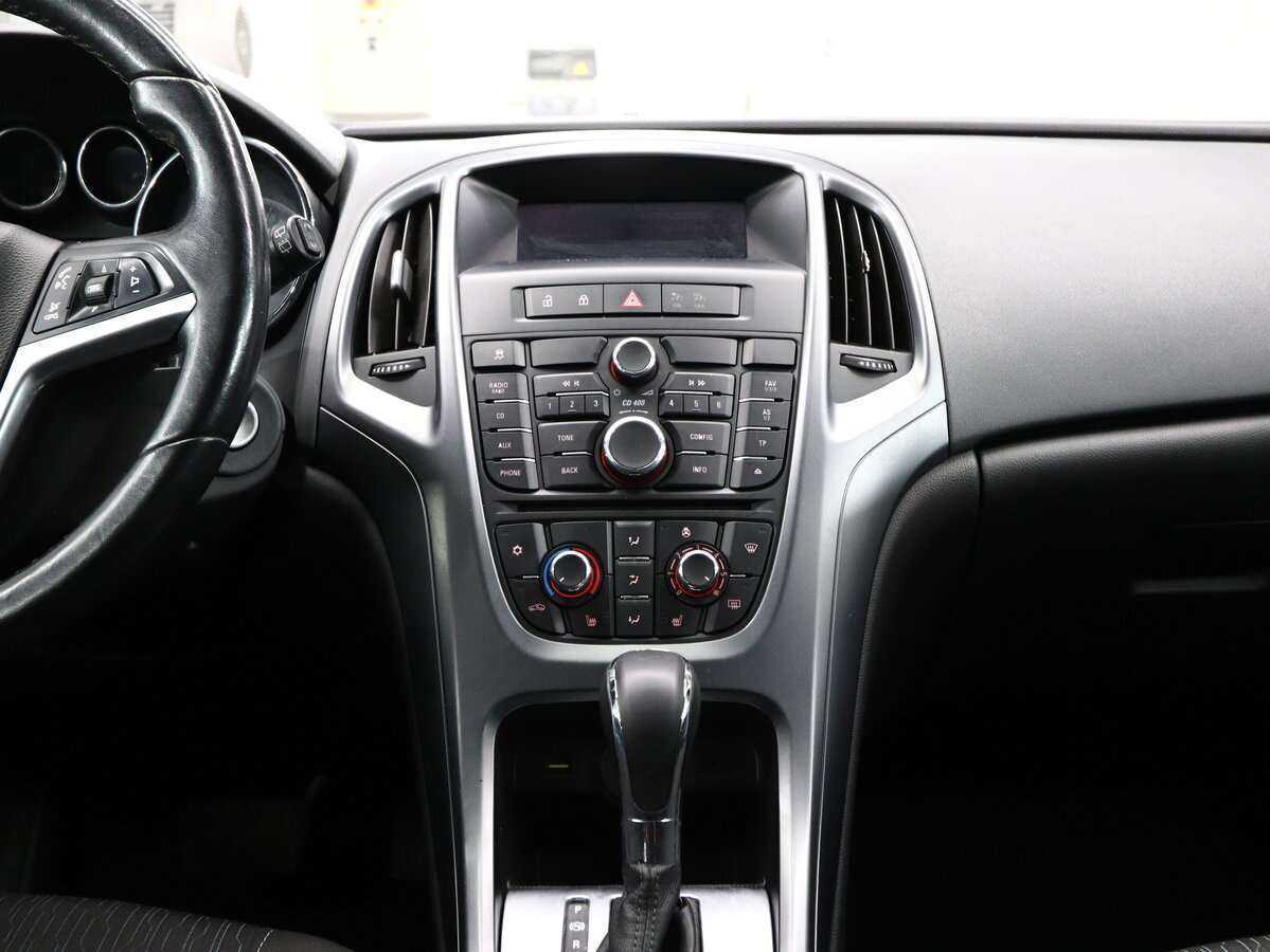 Opel Astra 2012 года с пробегом. Фото: #15