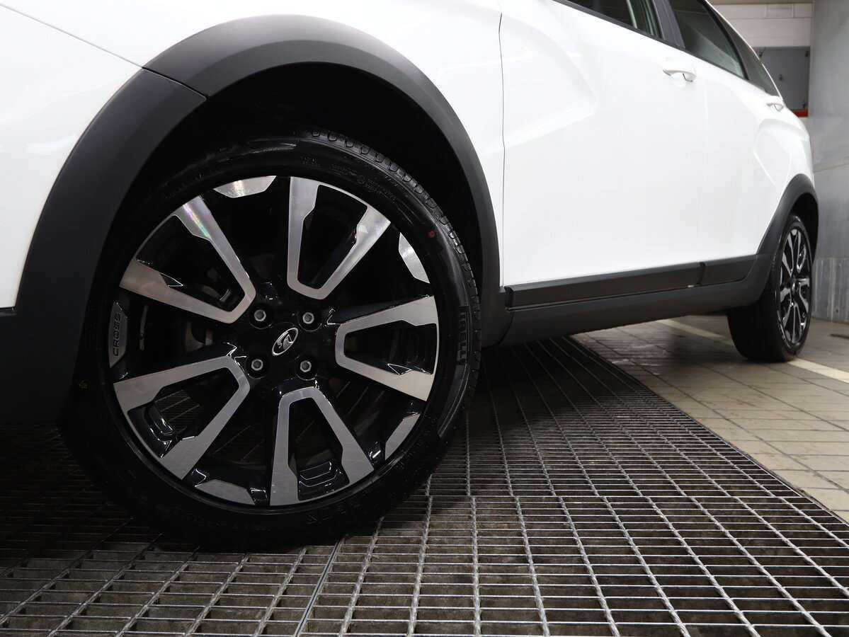 Lada (ВАЗ) Vesta 2023 года с пробегом. Фото: #24