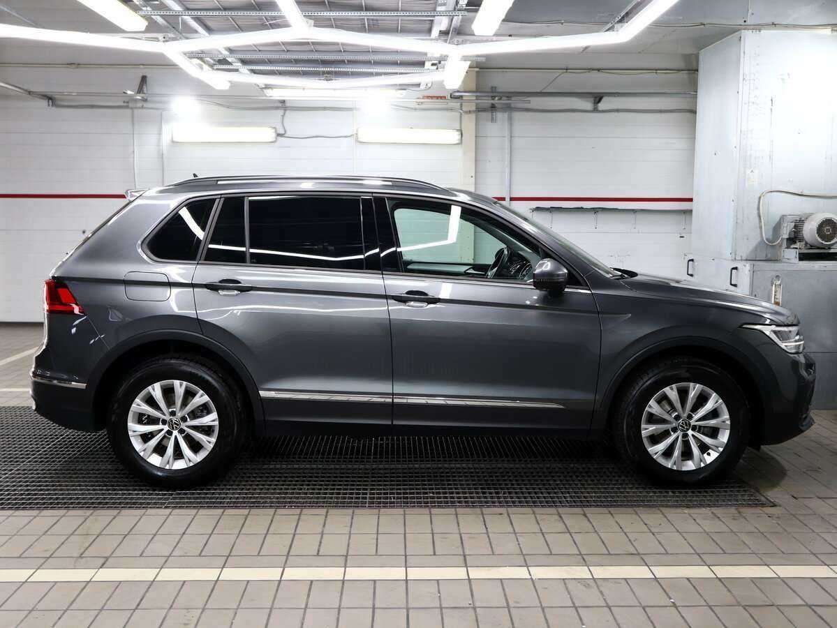 Volkswagen Tiguan 2021 года с пробегом. Фото: #3