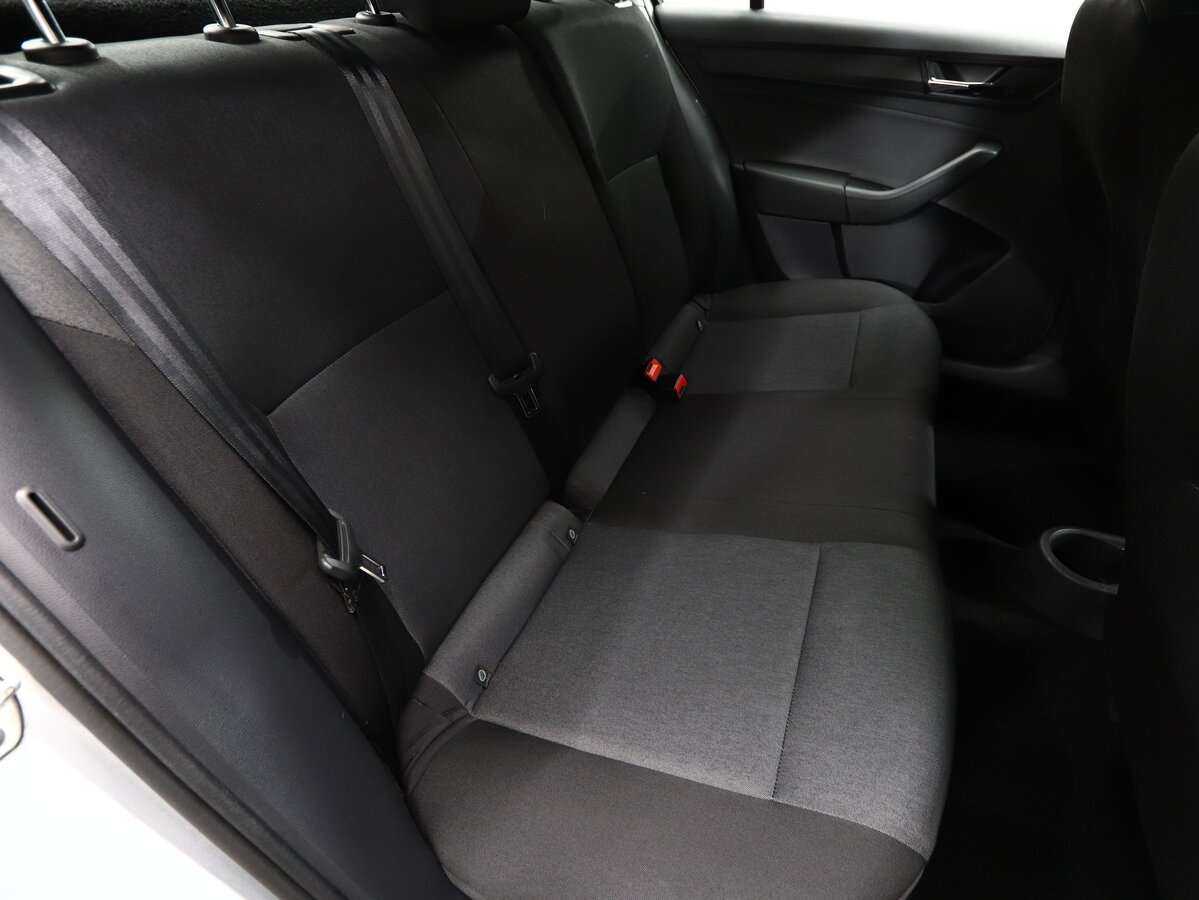 Skoda Rapid 2018 года с пробегом. Фото: #15