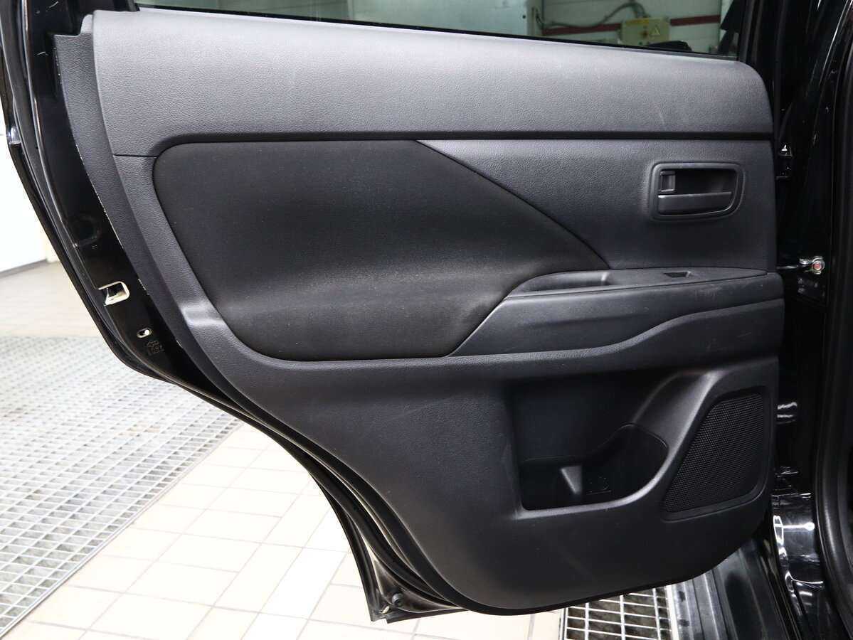 Mitsubishi Outlander 2013 года с пробегом. Фото: #8