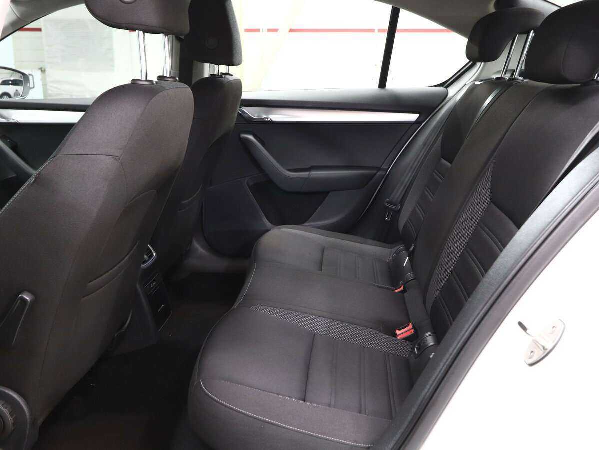 Skoda Octavia 2018 года с пробегом. Фото: #10