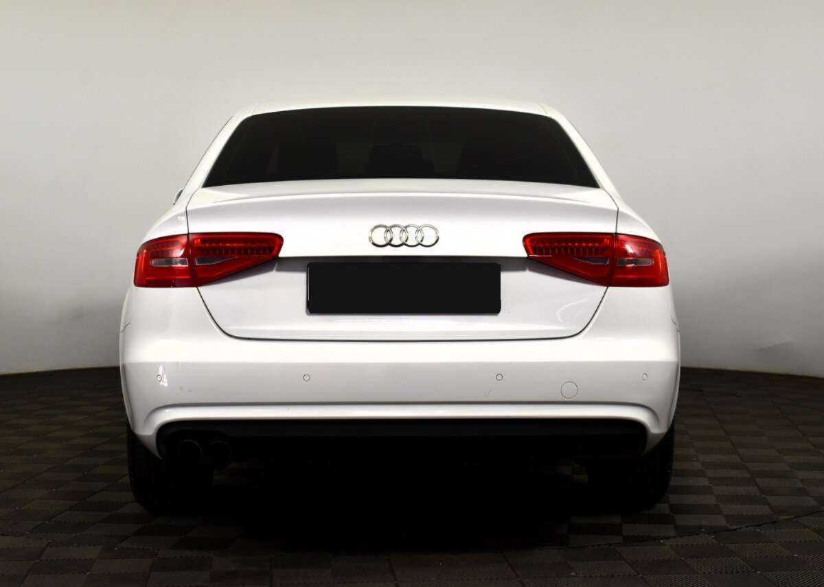 Audi A4 2012 года с пробегом. Фото: #4