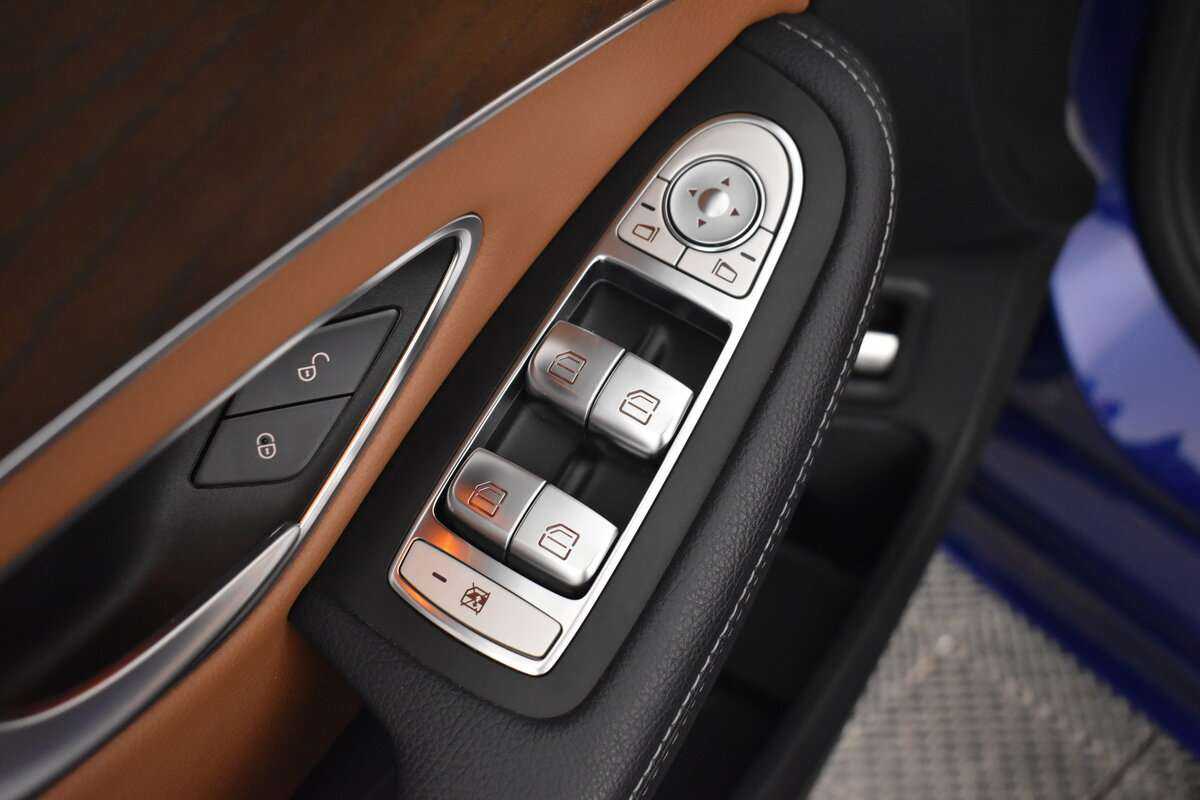 Mercedes-Benz C-Класс 2018 года с пробегом. Фото: #7