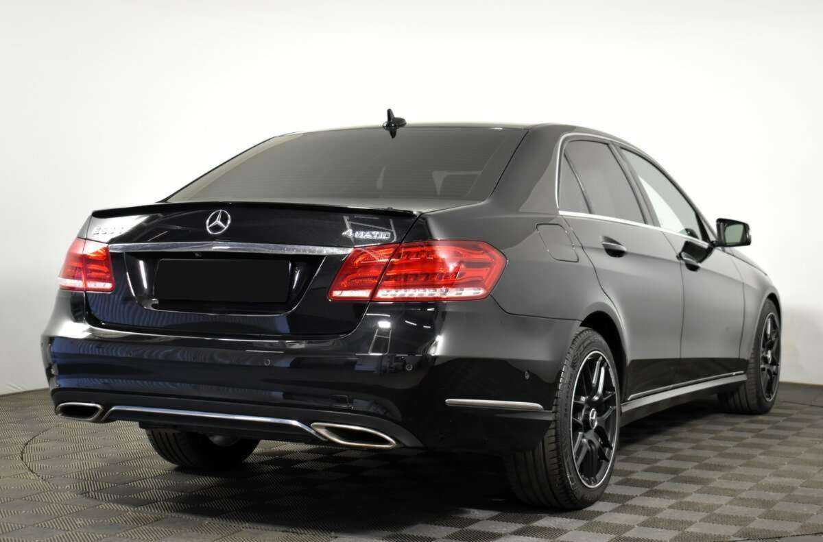 Mercedes-Benz E-Класс 2013 года с пробегом. Фото: #3