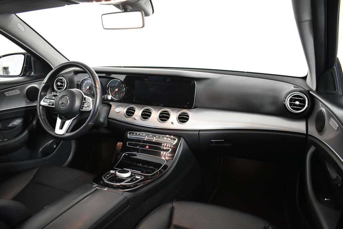 Mercedes-Benz E-Класс 2018 года с пробегом. Фото: #11