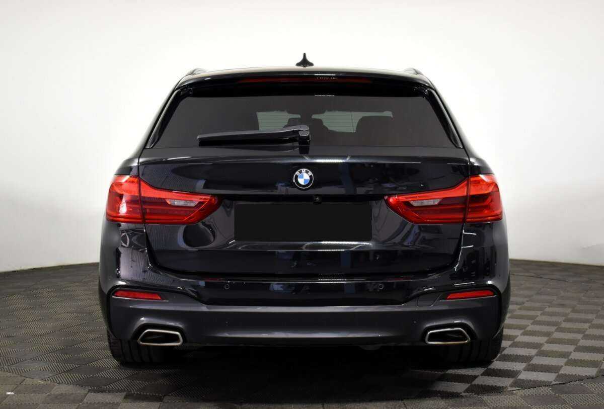 BMW 5 серии 2018 года с пробегом. Фото: #4