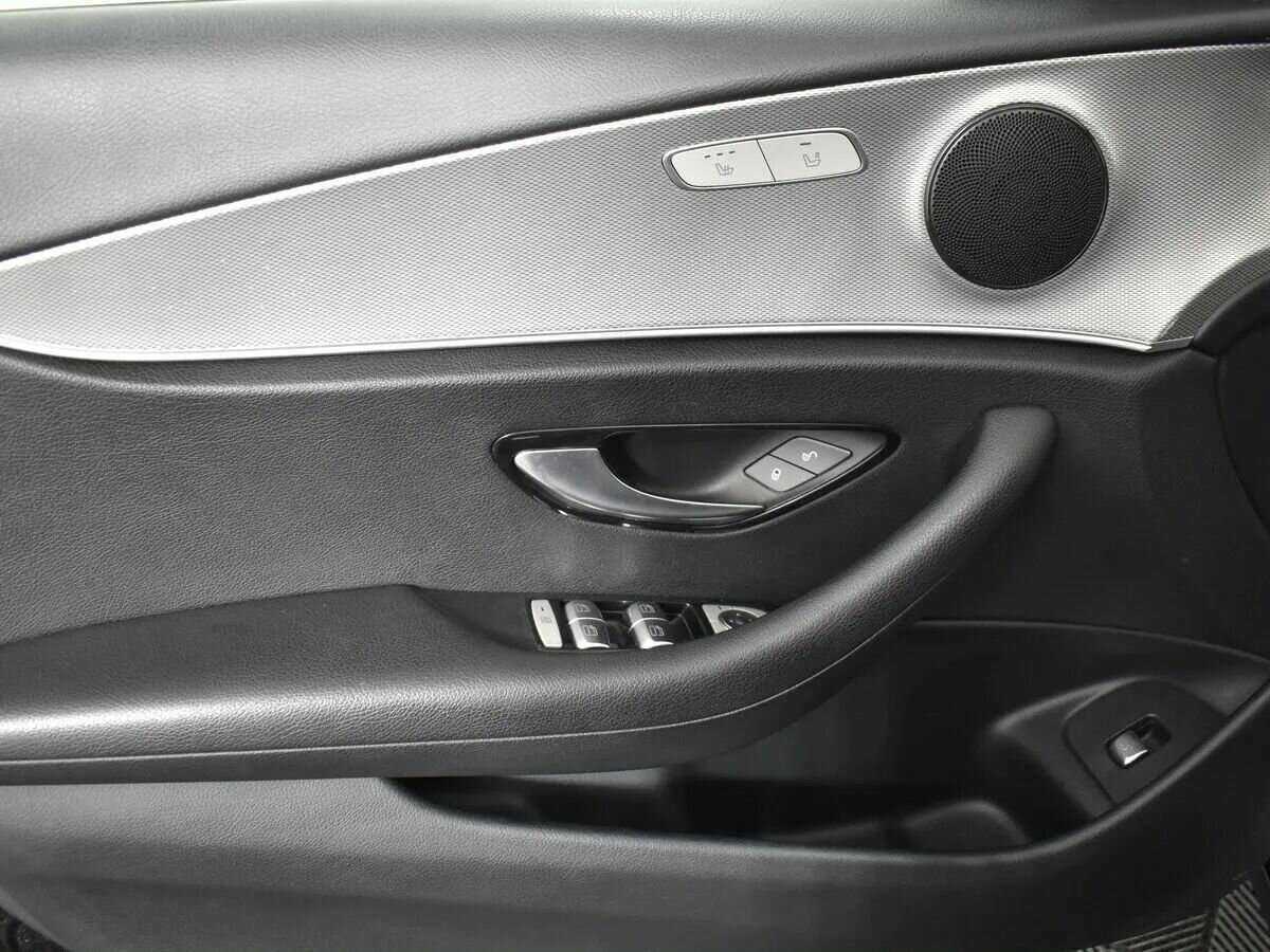 Mercedes-Benz E-Класс 2018 года с пробегом. Фото: #16