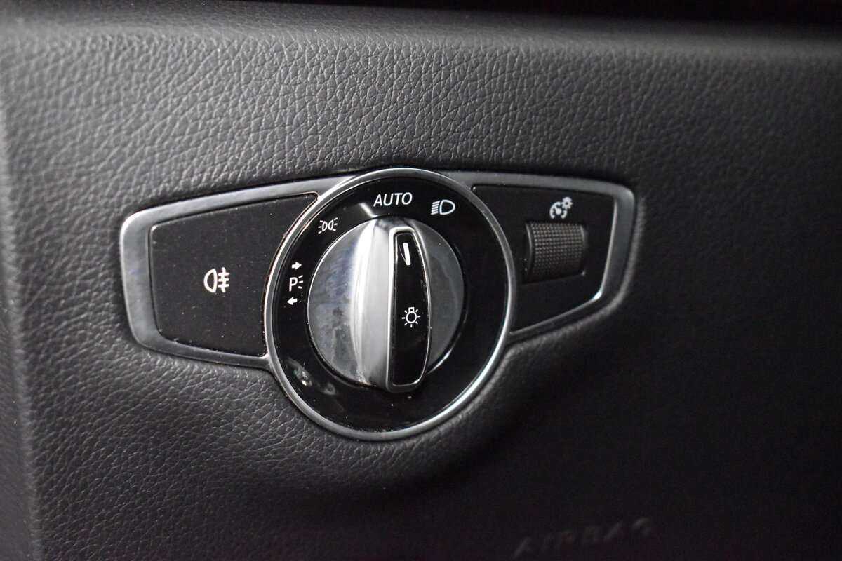 Mercedes-Benz E-Класс 2018 года с пробегом. Фото: #19