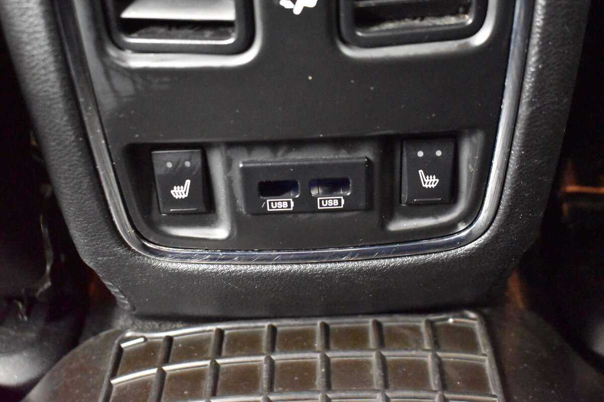 Jeep Grand Cherokee 2014 года с пробегом. Фото: #26