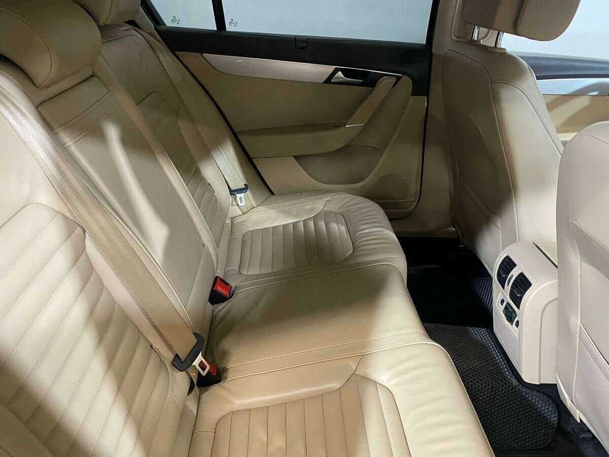 Volkswagen Passat 2012 года с пробегом. Фото: #12