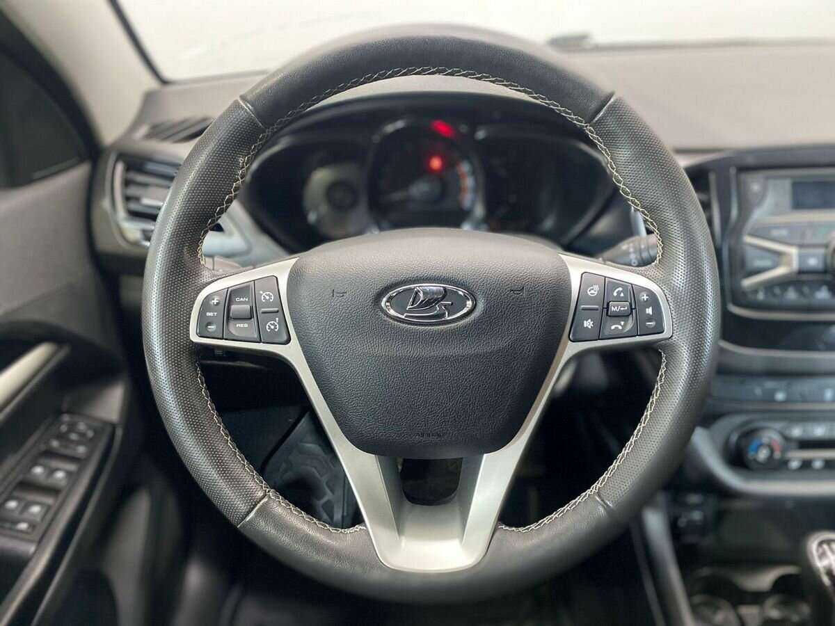 Lada (ВАЗ) Vesta 2021 года с пробегом. Фото: #11