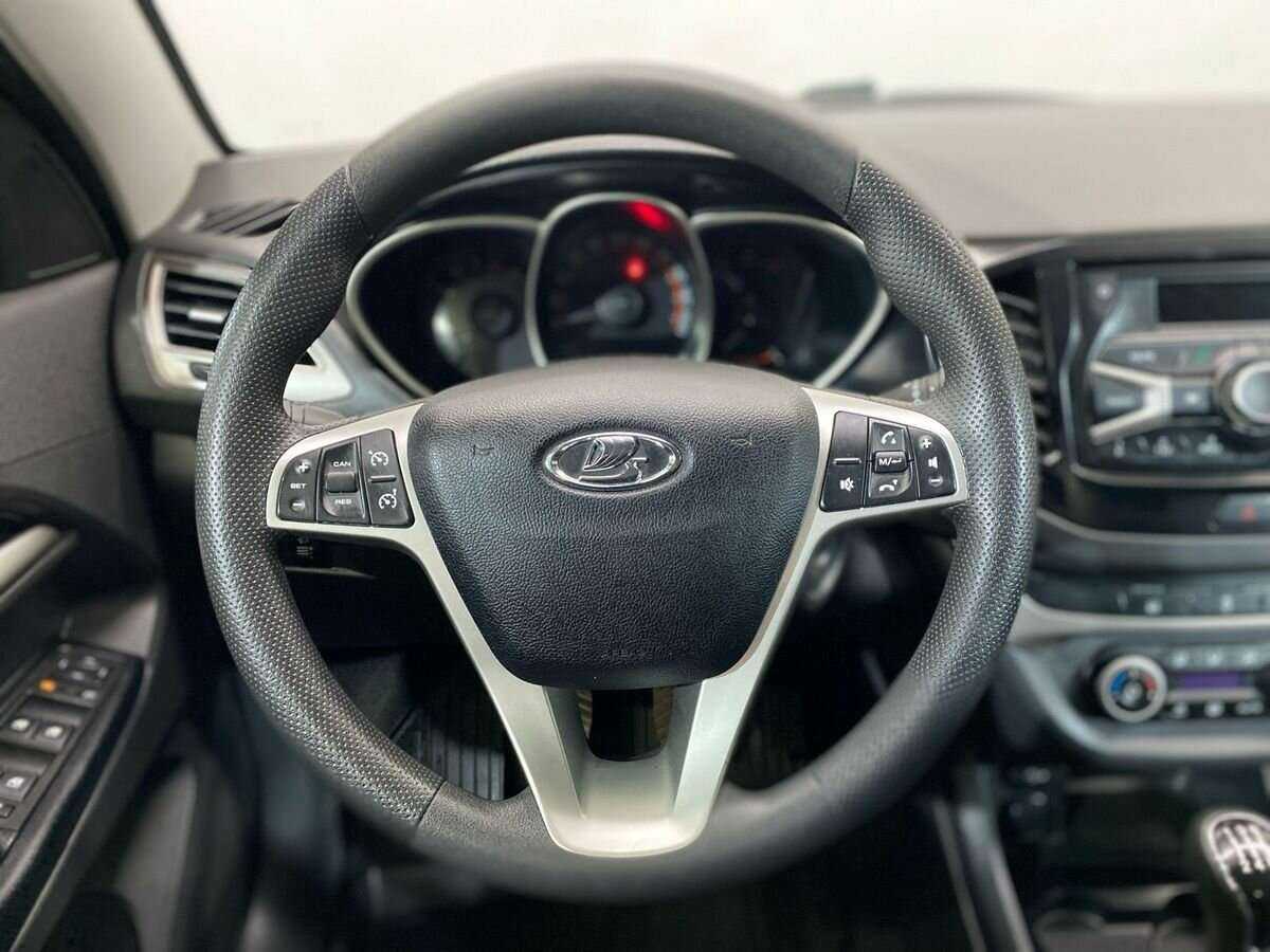 Lada (ВАЗ) Vesta 2019 года с пробегом. Фото: #11