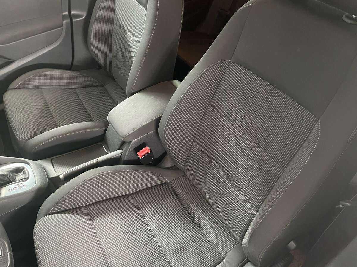 Volkswagen Golf 2012 года с пробегом. Фото: #15