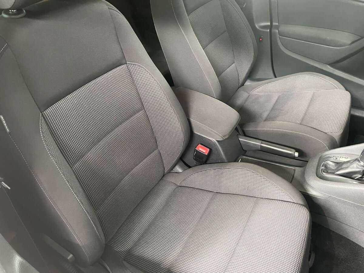 Volkswagen Golf 2012 года с пробегом. Фото: #17